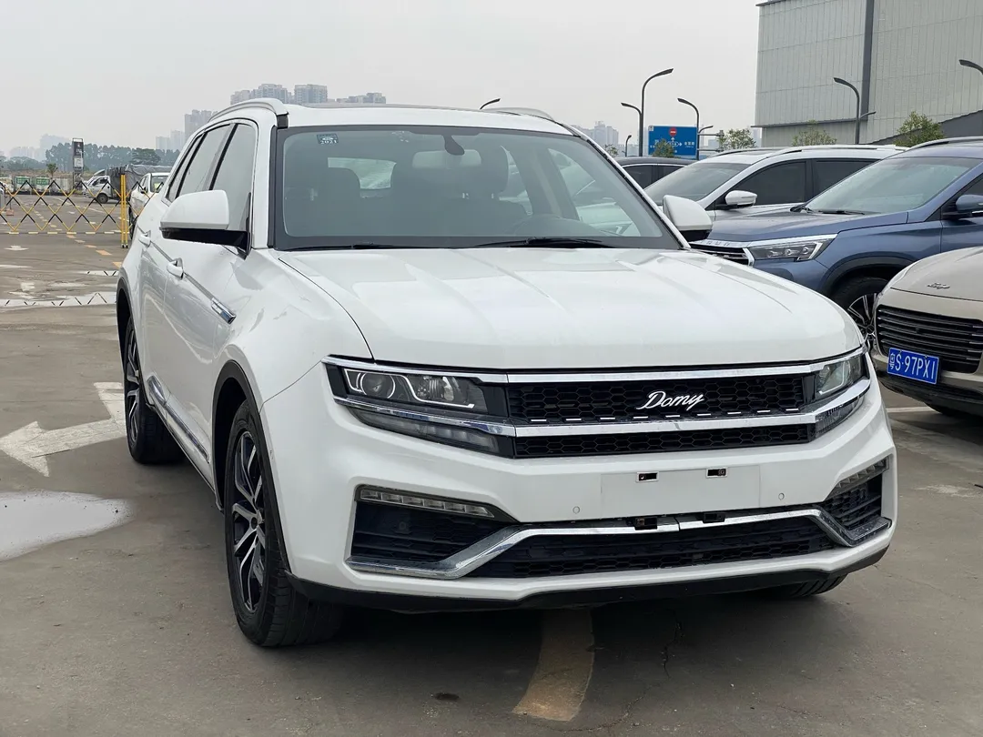 Zotye Domy X7